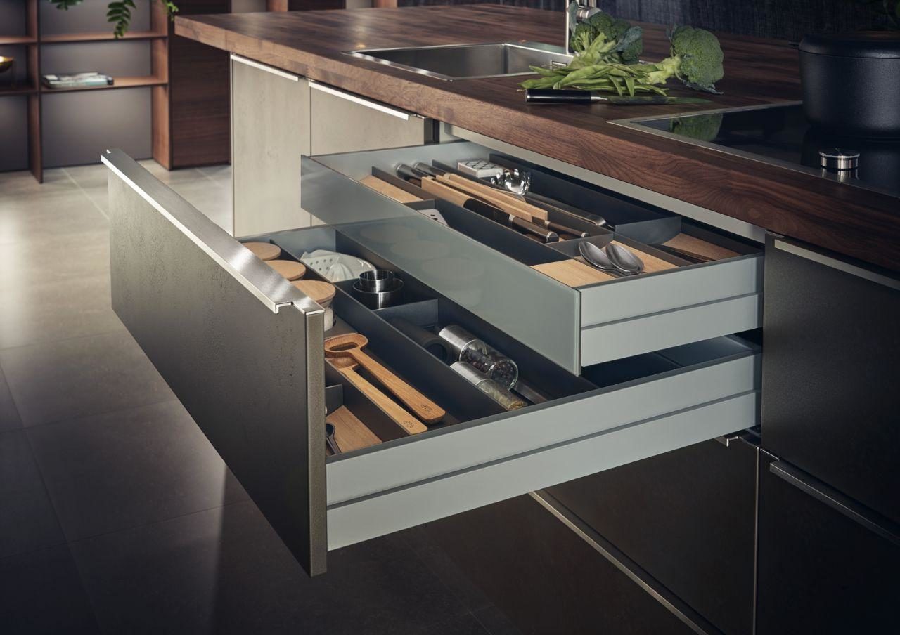 Kitchen sliding drawers